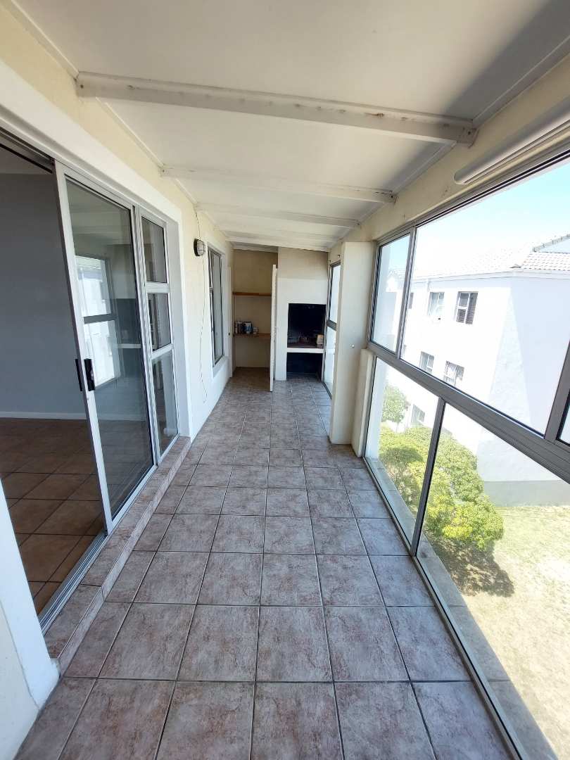 To Let 1 Bedroom Property for Rent in Big Bay Western Cape